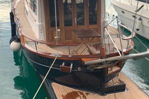 Imbarcazione menorquin yacht