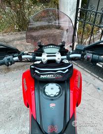 Ducati hyperstrada 821