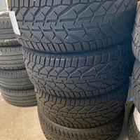 gomme 235/45 R18 98V