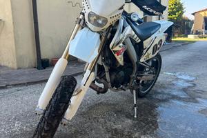 HM CRM 50 (motard)
