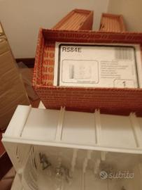 cassetta per collettori Giacomini