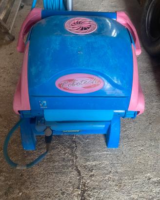 Robot pulizia piscina
