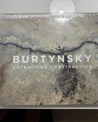 Libro Edward Burtynsky: Extraction / Abstraction