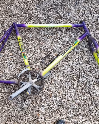 telaio MTB acciaio con componenti e 2 selle nuove