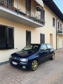 Clio 1.8