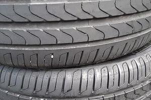 Coppia di pneumatici usati 235 45 17 Pirelli