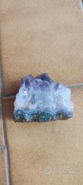 Pietra grezza minerale naturale DRUSA AMETISTA