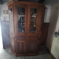 vetrina scantonata 8 porte