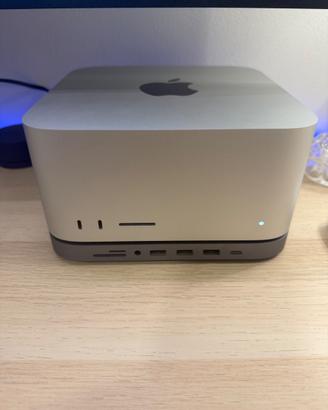 Mac Studio + Hub Satechi multiporte Perfetti