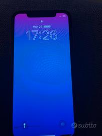 Apple Iphone 11 64 GB, versione red.