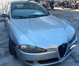 ALFA ROMEO 147 per ricambi usati
