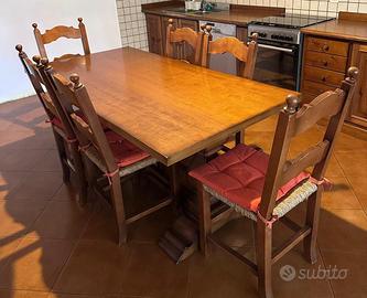 Tavolo e 6 sedie