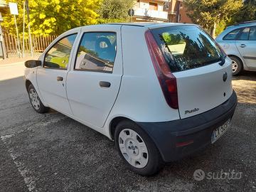 Fiat Punto 1200 fire neopatentati 