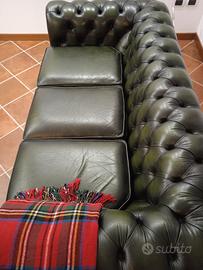 Divano Chesterfield