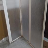 Cabina doccia  e saliscendi doccia