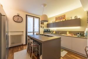Appartamento su due livelli, Viale Lombardia, 6 Cu