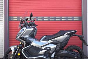 HONDA X-ADV 750 ABS