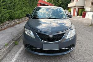 LANCIA Ypsilon RESTYLING 1.2 69 CV 5 porte Gold