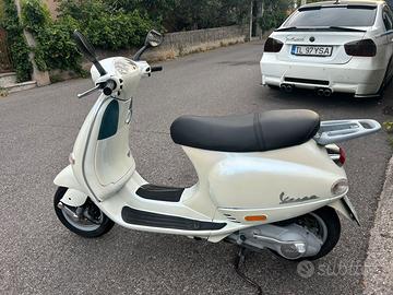 Vespa et4. 125