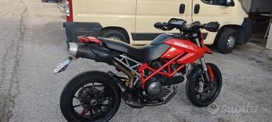 Ducati Hypermotard 796