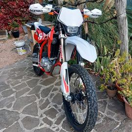 moto cross 125 SWM