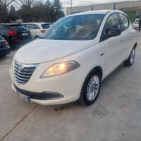 Lancia Ypsilon 0.9 TwinAir 85 CV 5 porte Metano Ec