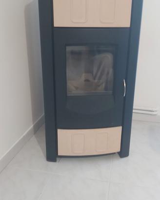Termostufa Pellet Idro 28,5 kW 