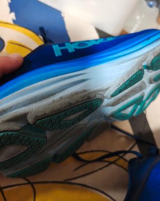 hoka Bondi 8