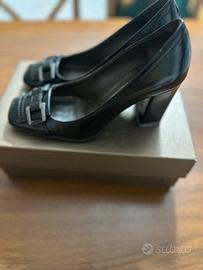 Scarpa decoltè elegante donna