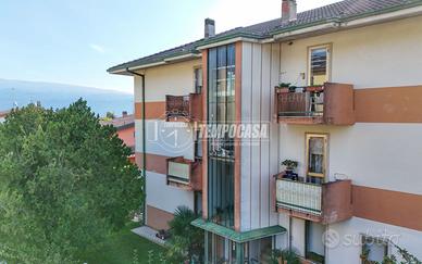 8 APPARTAMENTI CON PISCINA E GIARDINO