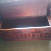 Cassapanca in legno