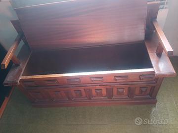 Cassapanca in legno
