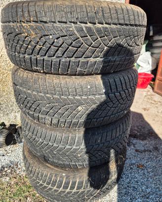 Pneumatici M+S Good Year 225/55 R16