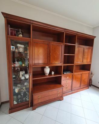 Sala in ciliegio nazionale