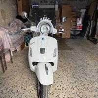 Vespa 300gts