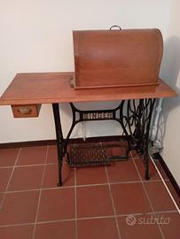 SINGER a pedale vintage in ghisa originale