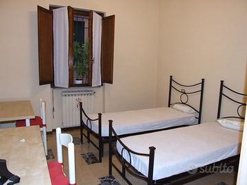 Posto letto in doppia a STUDENTESSA, cento storico