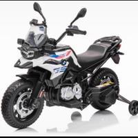 Moto bimbo BMW