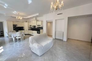 Appartamento di 115 m² con più di 5 locali a Ceran