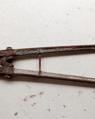 Tagliabulloni 48cm di lunghezza, m/m480  usat