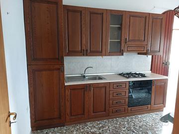 Cucina come in foto. 3 mt lineare