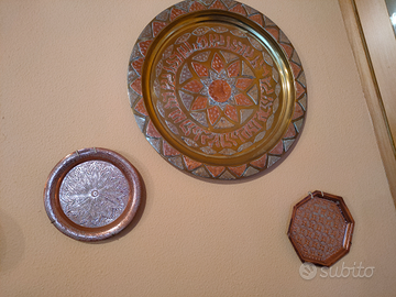 Piatti in ottone e rame battuto