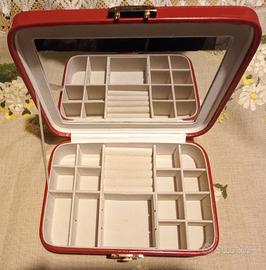 Carpisa  portagioie  in simil pelle rossa