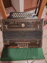 Tre fisarmoniche cromatiche antiche