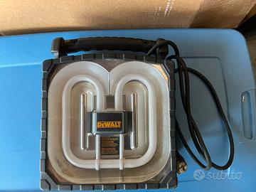 Dewalt DC020 luce da lavoro/cantiere 110v/batteria