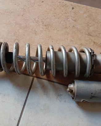 mono per Yamaha yzf 400 anno2000