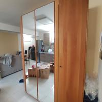 Due Armadi a specchio + Struttura letto