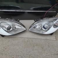Fanali anteriori Mercedes-Benz classe B W 246