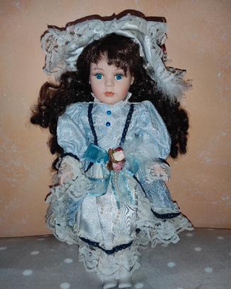 bambola in ceramica 
