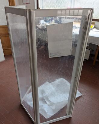 sopra vasca bagno , parete plastica fdcorata